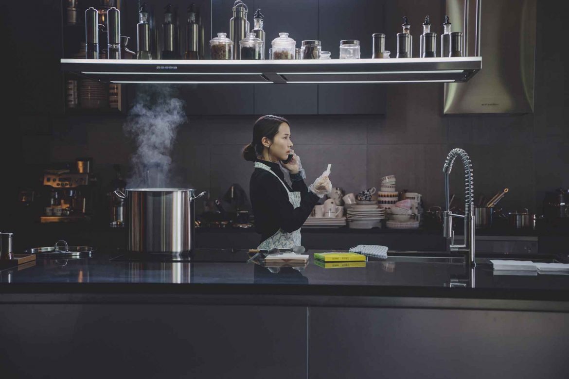 Parasite, Set-Design, Falmec Hoods