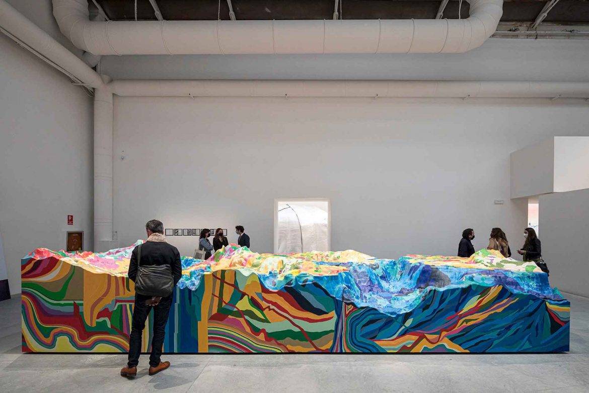 „The Earth is an Architecture“ © Laurian Ghinitoiu