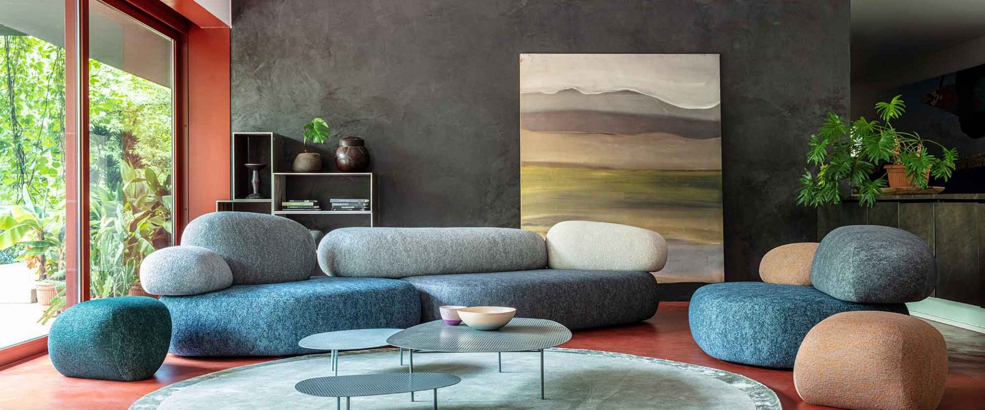 Front, Moroso, Pebble Rubble