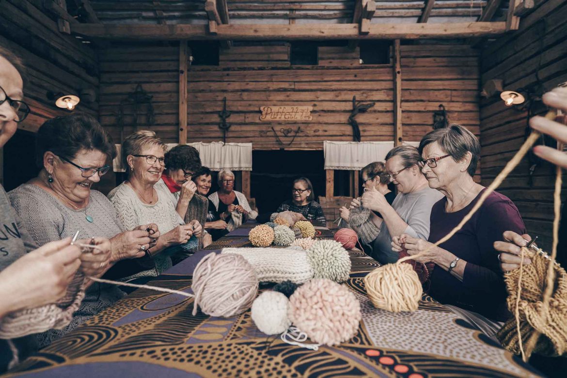 Myssyfarmi, Wollmützen