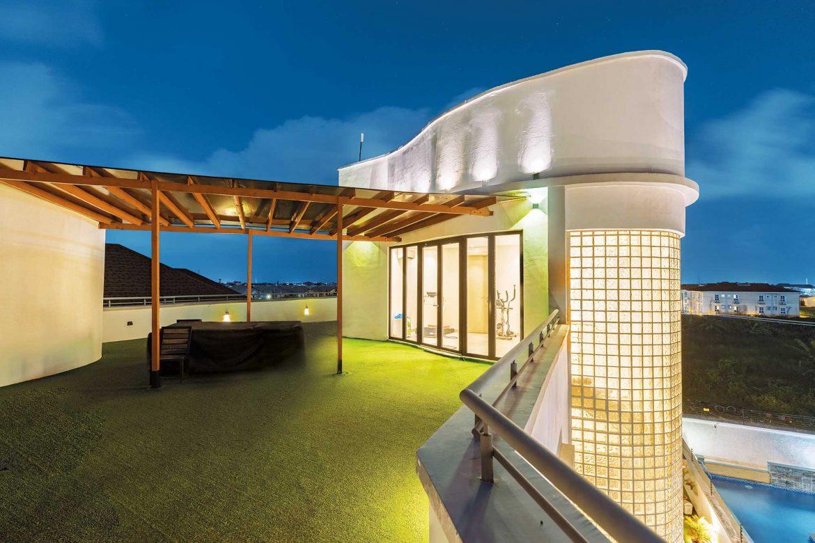 Olajumoke Adenowo, Rizzoli New York