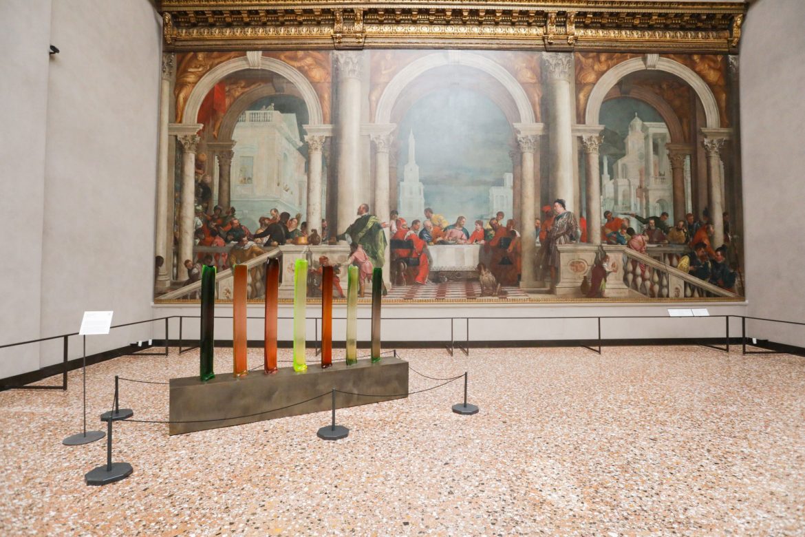 Laura de Santillana, Exhibition