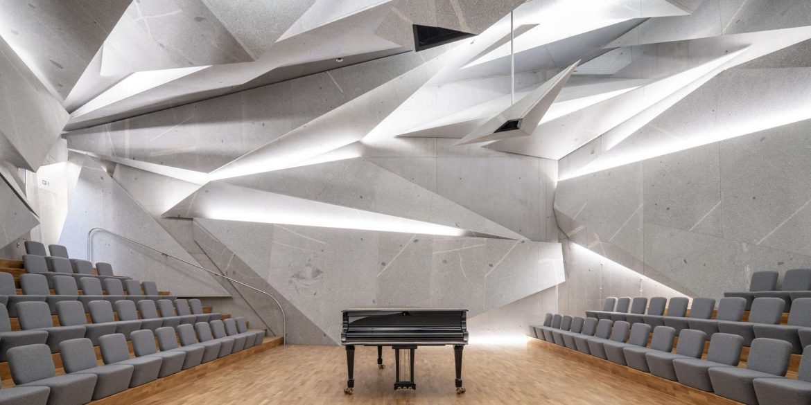 Die Design Educates Awards werden von der Laka Foundation organisiert. Foto: Gold Prize-Winner der Architektur-Kategorie – Konzertsaal Haus Marteau. © Edward Beierle/Peter Haimerl Architektur