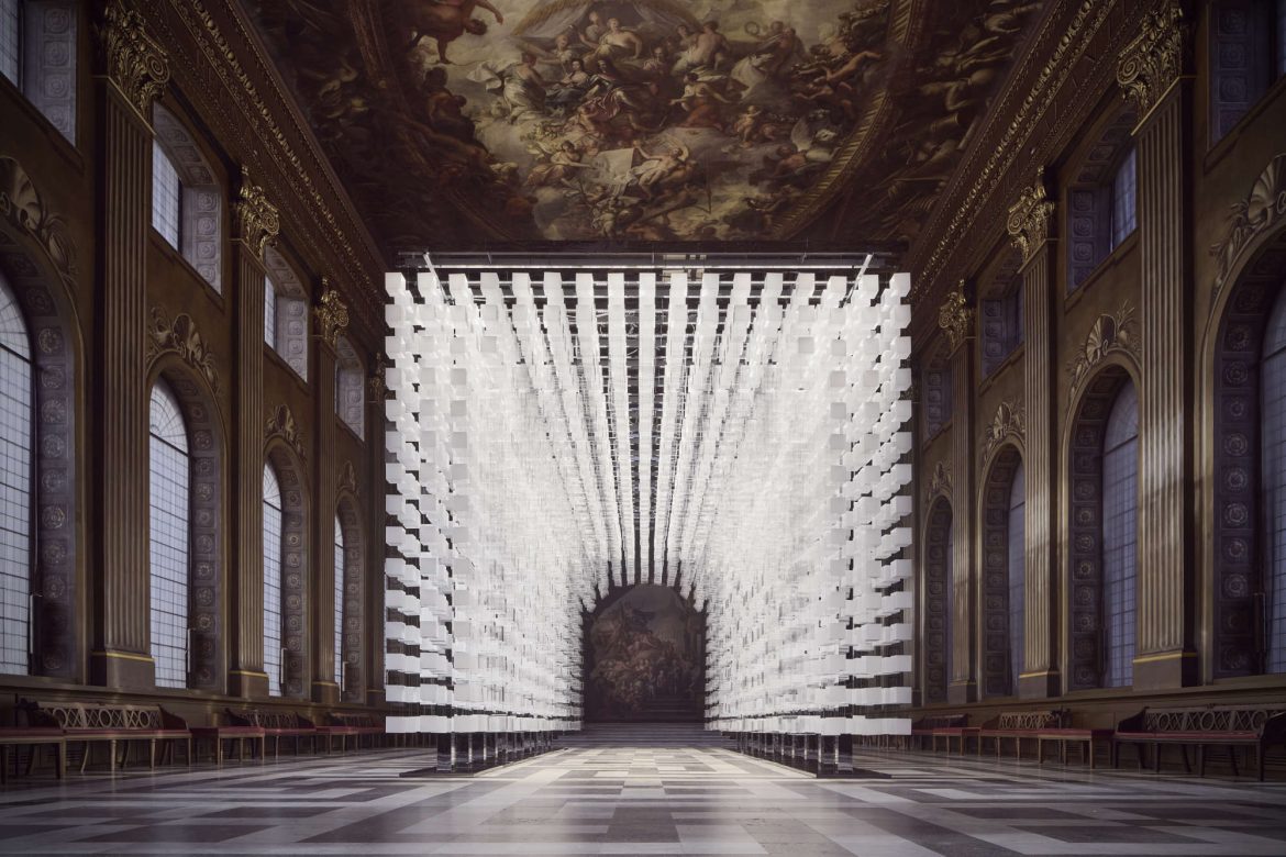 Die Painted Hall des Old Royal Naval Collage beherbergt derzeit eine wundersame Kreation. Foto © Mark Cocksedge